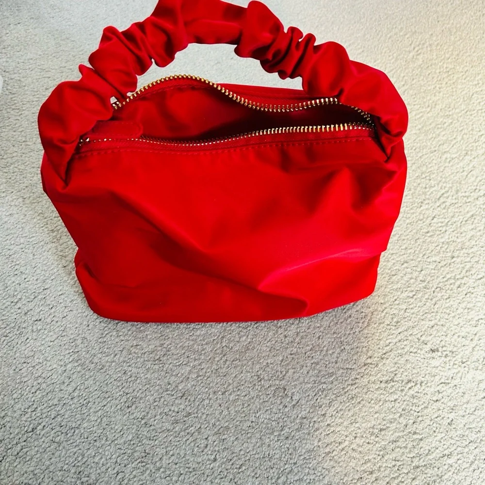 Stoney Clover Lane scrunch bag ruby - Picture 5 of 12